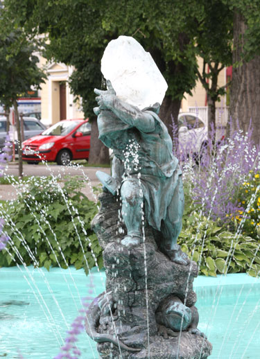 salt miner statue